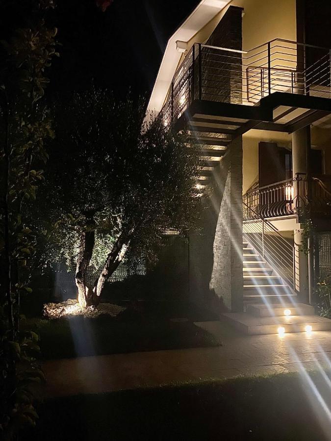 Villa Elena Ντεζεντσάνο ντελ Γκάρντα Εξωτερικό φωτογραφία