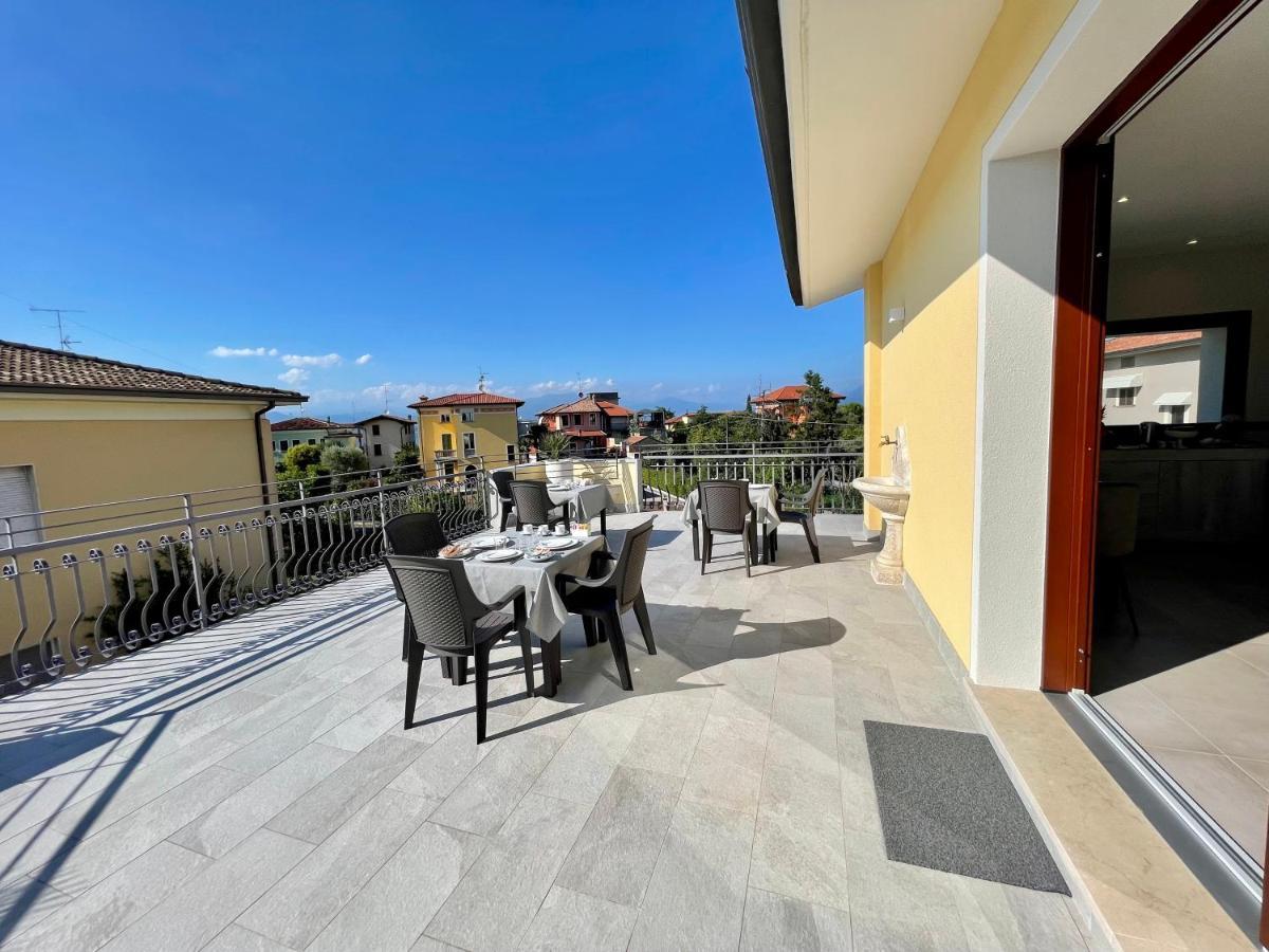 Villa Elena Ντεζεντσάνο ντελ Γκάρντα Εξωτερικό φωτογραφία